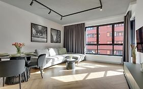 Doki Living By Q4Apartments Parking & Foodhall